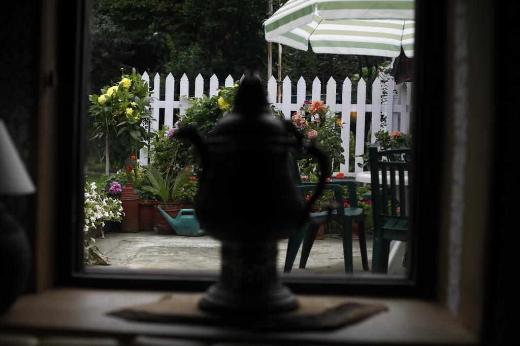 Dove Cottage Srīnagar Kültér fotó